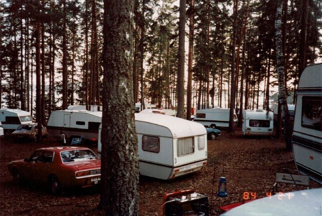 SF-Caravan Paimion Seutu ry Sauvon Sarapistossa vuonna 1984.